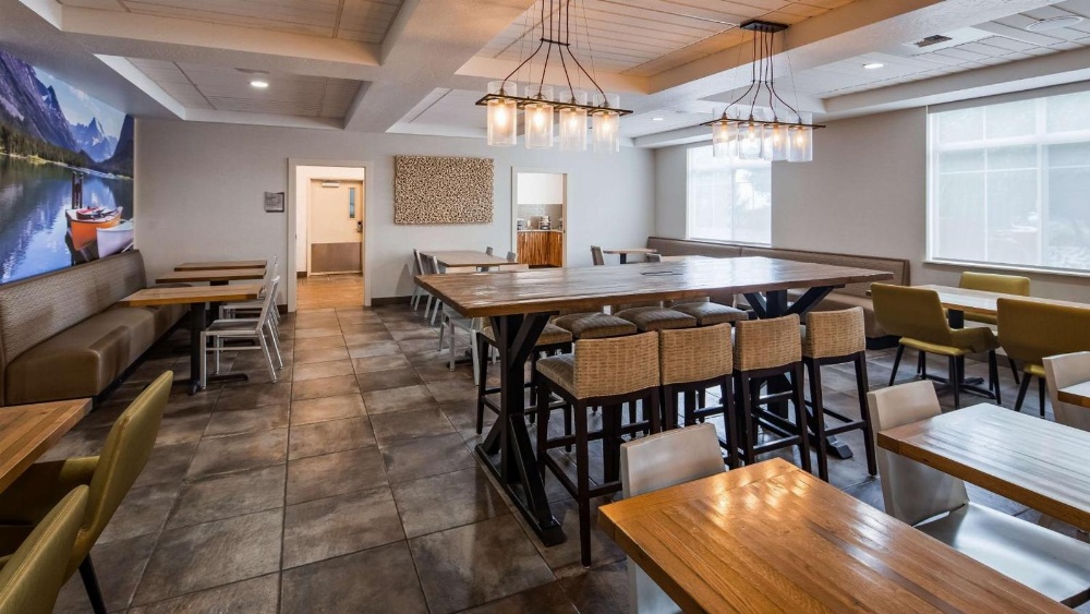 Best Western Plus Grant Creek Inn